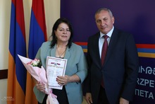 «Գրադարանավարի օրվա» կապակցությամբ պարգևատրվել են գրադարանային համակարգի 43 աշխատակիցներ