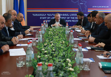 Ուշադրության տակ պահել համայնքային խնդիրները, ցուցաբերել սրտացավ վերաբերմունք. մարզի ղեկավարը խորհրդակցություն էր հրավիրել