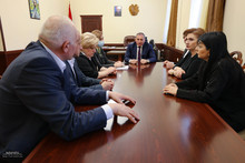 Մարզպետը խորհրդակցություն է անցկացրել մարզի բժշկական կենտրոնների և Լոռու հոգենյարդաբանական դիսպանսերի տնօրենների մասնակցությամբ Մարզպետը խորհրդակցություն է անցկացրել մարզի բժշկական կենտրոնների և Լոռու հոգենյարդաբանական դիսպանսերի տնօրենների մասնակցությամբ