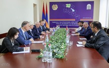 Լոռու մարզպետ Արամ Ղազարյանը հյուրընկալել է Հայաստանում Ռուսաստանի Դաշնության արտակարգ և լիազոր դեսպան Սերգեյ Կոպիրկինին Լոռու մարզպետ Արամ Ղազարյանը հյուրընկալել է Հայաստանում Ռուսաստանի Դաշնության արտակարգ և լիազոր դեսպան Սերգեյ Կոպիրկինին