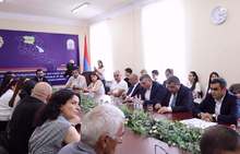 Համայնքների միավորումը՝ զարգացման և արդյունավետ կառավարման նոր հնարավորություն. Լոռու մարզպետի աշխատակազմում քննարկվել են օրենսդրական նախագծերը